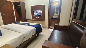 Hotel Ashraya International