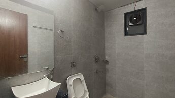 Hotel Ashraya International