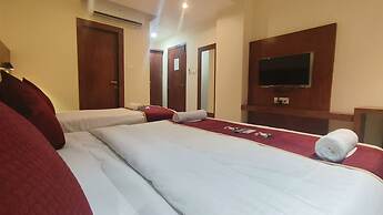 Hotel Ashraya International