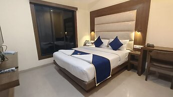 Hotel Ashraya International