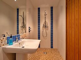 Villa in Pollenca With Sea Views & Pool