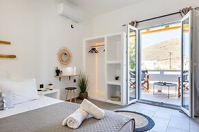 Thiramna Apts, Kythnos