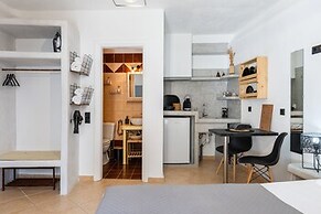 Thiramna Apts, Kythnos