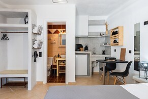 Thiramna Apts, Kythnos