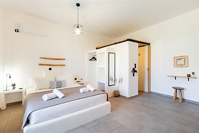 Thiramna Apts, Kythnos