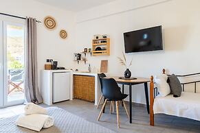 Thiramna Apts, Kythnos