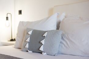 Thiramna Apts, Kythnos