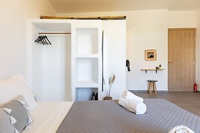 Thiramna Apts, Kythnos