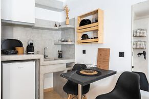 Thiramna Apts, Kythnos