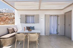 Michael Zeppos Studios, Naousa