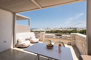 Michael Zeppos Studios, Naousa