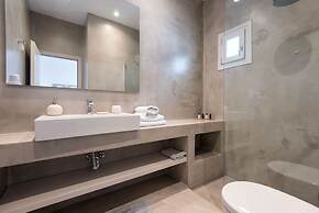 Michael Zeppos Studios, Naousa