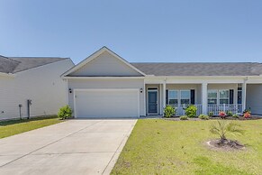 4 Mi to Beaches: Sleek Retreat in Ocean Isle Beach