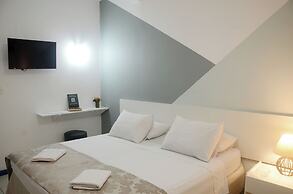 Metro Hotel