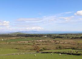Shepherds Hut in Llyn With Snowdonia Views