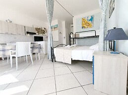 MONOLOCALE LA CORTE SUL MARE