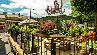 Apartment in Buxton Old Post Office, No Deposit