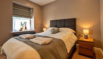 Apartment in Buxton Old Post Office, No Deposit