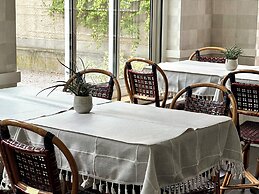 MAISON LIA