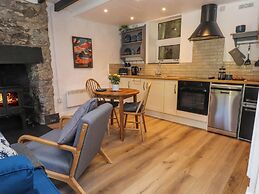 4 Old Tanrhiw
