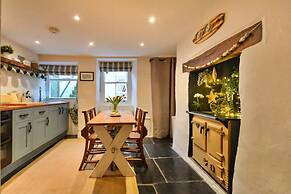 Cottage in Cawsand Near the Beach