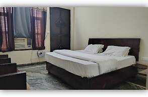 nancy paradise hotel