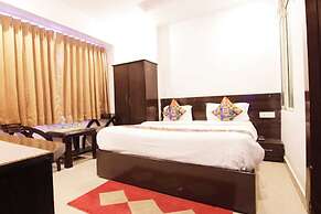 nancy paradise hotel