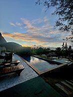 Pura Vida Hotel