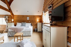 Barn in Wales With Swim Spa & Scenic Views