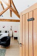 Barn in Wales With Swim Spa & Scenic Views