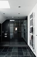 Barn in Wales With Swim Spa & Scenic Views