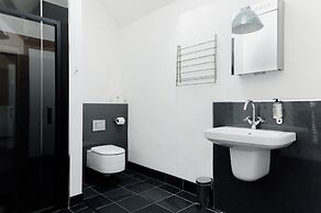 Barn in Wales With Swim Spa & Scenic Views