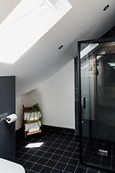 Barn in Wales With Swim Spa & Scenic Views