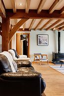 Barn in Wales With Swim Spa & Scenic Views