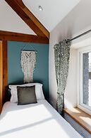 Barn in Wales With Swim Spa & Scenic Views