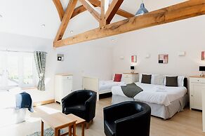 Barn in Wales With Swim Spa & Scenic Views