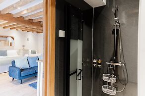 Barn in Wales With Swim Spa & Scenic Views