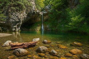 Limni Stone Apartment