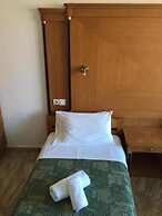 Diamond Beach Appts and Studios