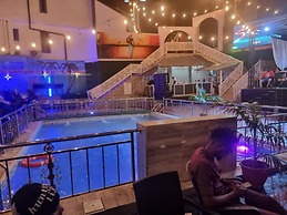 mountaintop suite and apartment