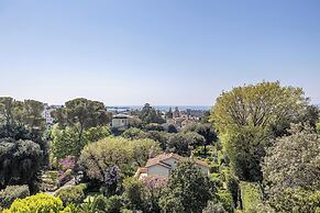 Modern Flat With sea View - AC- 2br- 4P - Cannes