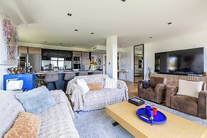 Modern Flat With sea View - AC- 2br- 4P - Cannes