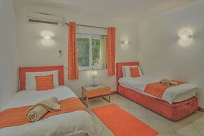 Monte Laranja Apt in Lagos