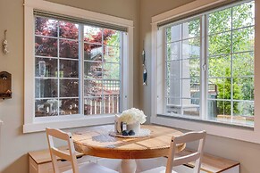 Sunny Backyard, Fireplace, Coastal Access in Peaceful Neighborhood Nea