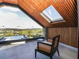 Forest Lodge