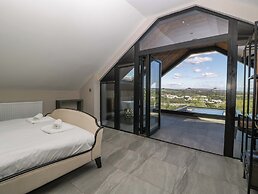 Forest Lodge