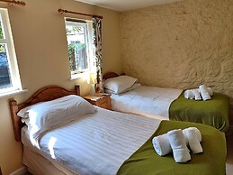 Cottage in Devon With Private Hot Tub