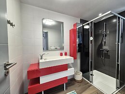 Pretty Ground Floor Flat, Beach 800 m