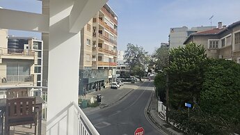 92 NIC - Stay Hydra Comfort Apartment