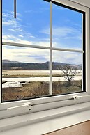 Cottage by Loch With Stunning Views